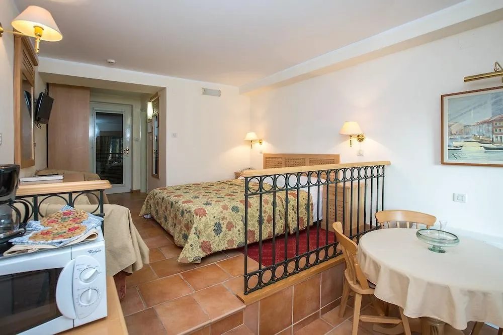 Apartments Bellevue Plava Laguna Poreč Kroatien
