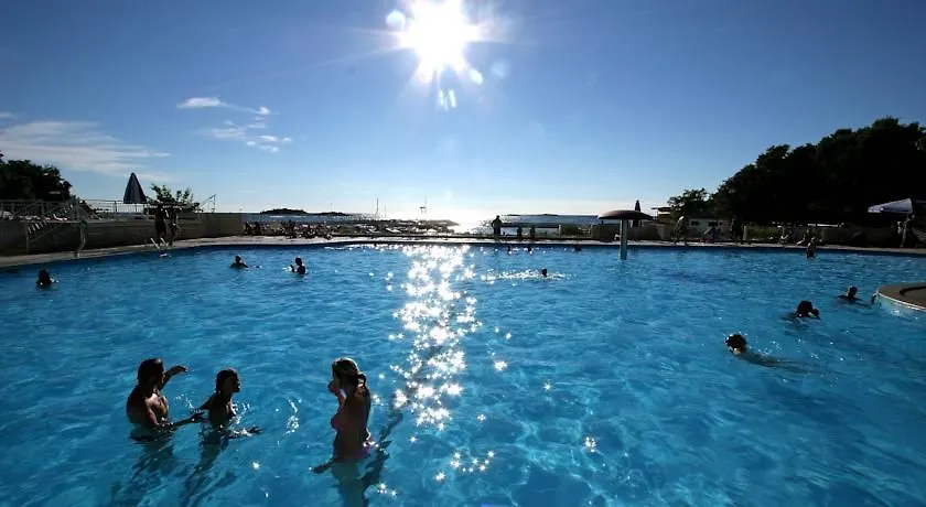 Hotell Apartments Bellevue Plava Laguna Poreč